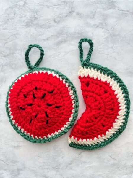 【スイカ アクリルたわし】ループ付き ハンドメイド
