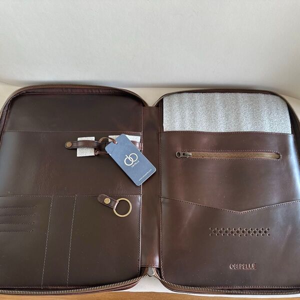 未使用 開封のみ OBI PELLE Porter I 高級レザーケース ブラウン