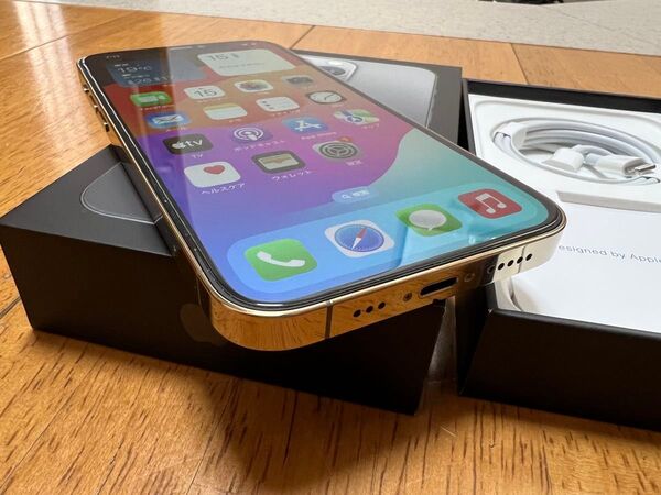 美品Apple iPhone12 Pro 128GB ゴールドSIMフリー バッテリー純正94%新品バッテリー交換歴なし8ヶ月使用