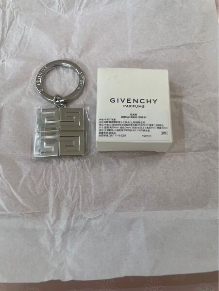 新品ジバンシイ Givenchy チャーム キーリング 非売品 ノベルティ 限定