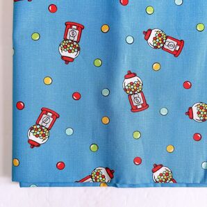 スケア (シーチング?) ガムボールマシーン(水色) 110×200cm(約) SEVENBERRY