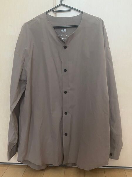 HARE ハレ ベージュ 襟なし7部丈シャツ 春夏用 ノーカラー 長袖シャツ