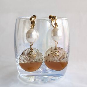 ☆6月セール880円☆【No.202】ゴールドのホヌとシェルのハワイテイストなイヤリング
