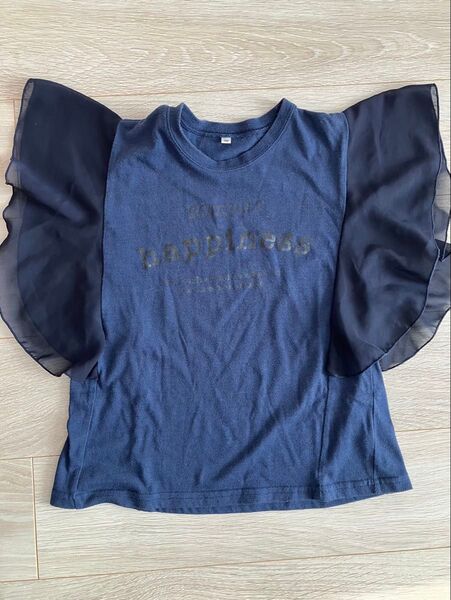 ネイビー フリルTシャツ女の子140センチ
