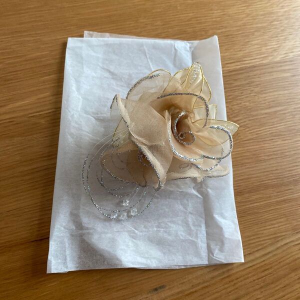 花 コサージュ ブローチ