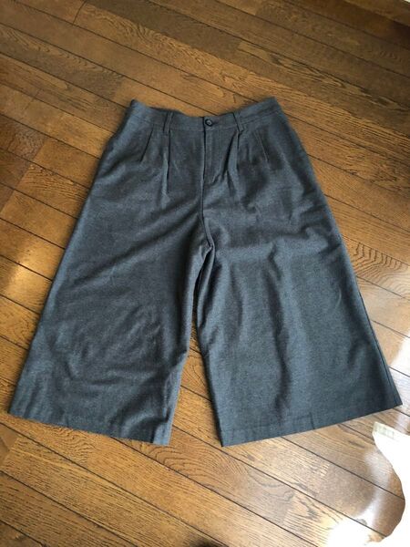 Sensounico Lucrucaセンソユニコ ルクルカ ガウチョパンツ グレー レディースサイズ40