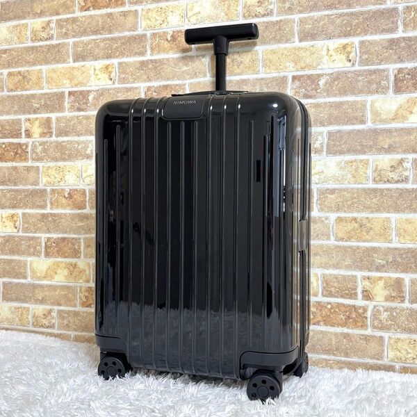 【美品】 リモワ エッセンシャル ライト キャビンU キャリーケース 28L RIMOWA TSAロック