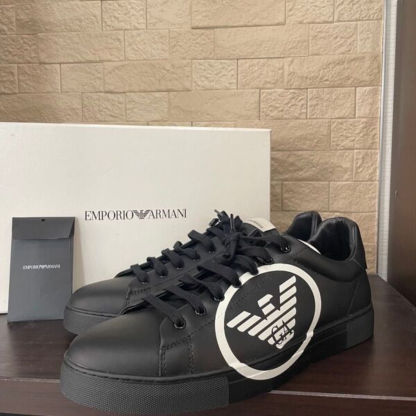 新品未使用箱付き EMPORIO ARMANI エンポリオアルマーニ スニーカー メンズ