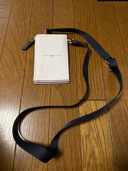 Tommy Hilfiger ショルダーバッグ スマホショルダー ポーチ トミーヒルフィガー