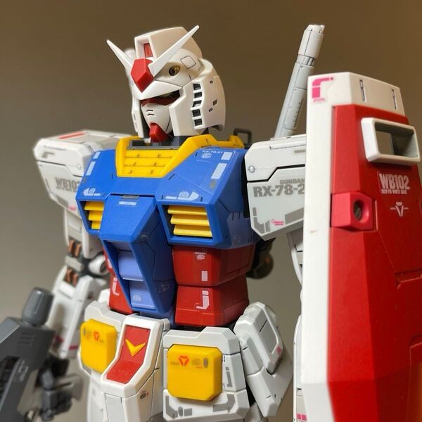 【完成品】MG1/100ガンダム/Ver.3.0/RX-78-2/機動戦士ガンダム/地球連邦軍/ガンプラ【簡単フィニッシュ】