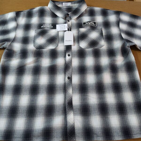 W☆新品☆Denifits☆半袖シャツ☆サイズ4L☆ブラック・チェック柄☆男性用☆No.2415