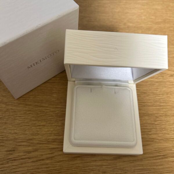 MIKIMOTO ペンダント ケース 空箱