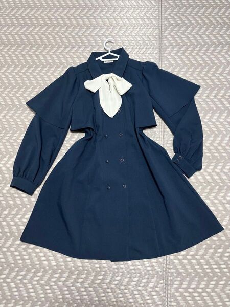 【美品】 【axes femme アクシーズファム】ケープ風ダブルボタンシャツワンピース