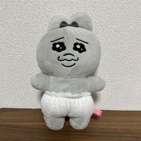 おぱんちゅうさぎ ぬいぐるみ モノクロ グレー