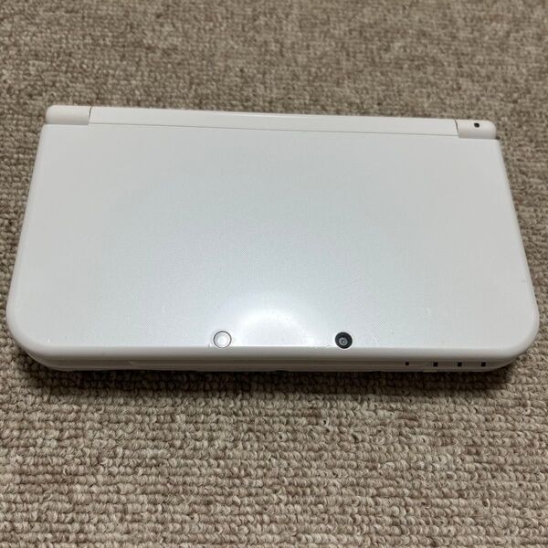 A1717New NINTENDO 3DSLL パールホワイト