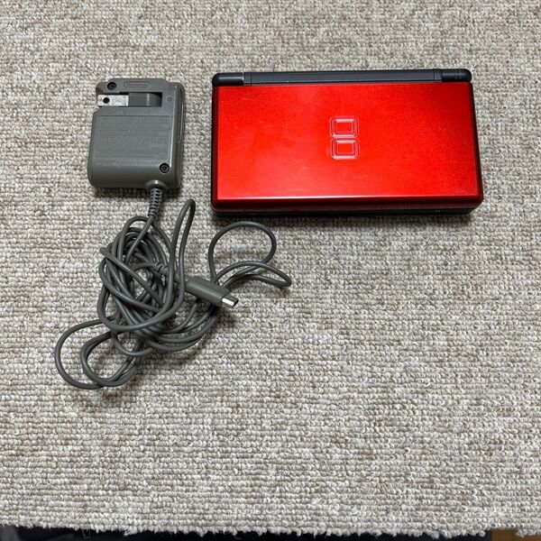 A1765 Nintendo DS Lite クリムゾンブラック 充電器