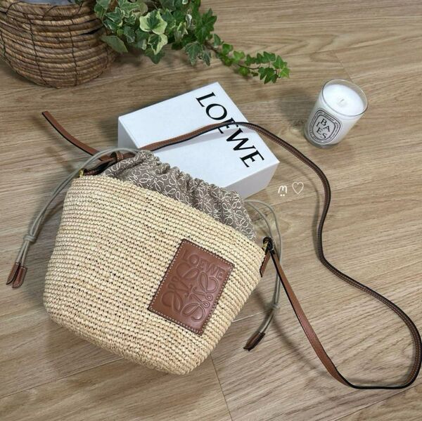 LOEWEロエベ ポシェットバッグ ショルダー斜めがけカゴバッグ ラフィア 現行販売品
