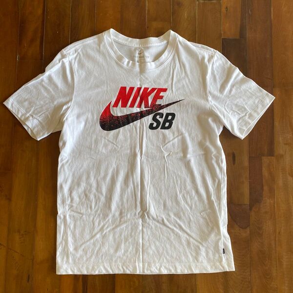 NIKE SB 半袖 メンズ S ホワイト 白 Tシャツ