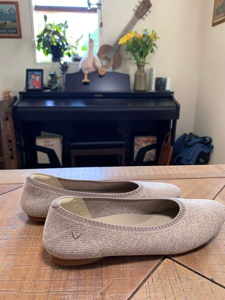VIVAIA Tamia 2.0 アーモンドトゥ フラットシューズ オートミルク 24cm〜25cm 美品♪