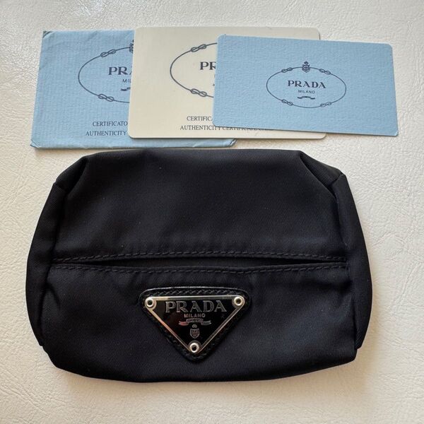 プラダ PRADA ポケットティッシュケース ナイロン ブラック 三角ロゴ