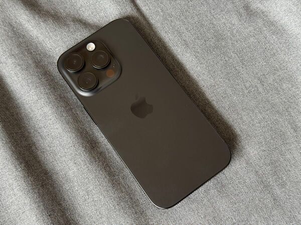 iPhone 16 Pro 128GB 国内版SIMフリー ブラックチタニウム 本体のみ