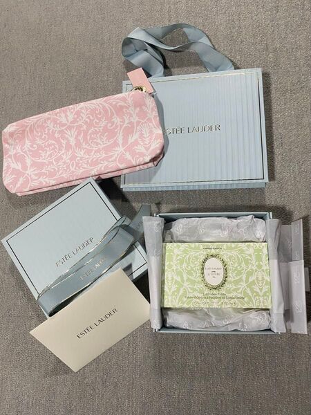 限定コラボ品 アイシャドウパレットL ポーチ・ラッピング付き