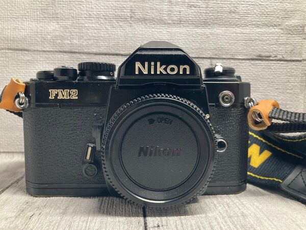 Nikon New FM2 後期 フィルムカメラ ニコン 一眼レフカメラ フィルム一眼レフカメラ ボディ