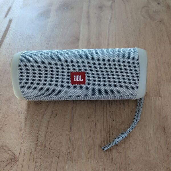 JBL FLIP4 Bluetoothスピーカー ワイヤレス オーディオ機器 ホワイト
