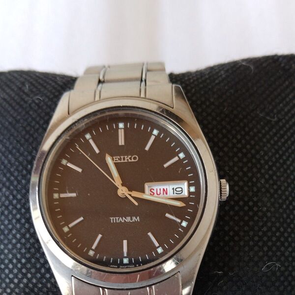 SEIKO 腕時計 チタン メンズ