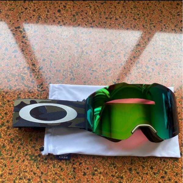 Oakley ゴーグル