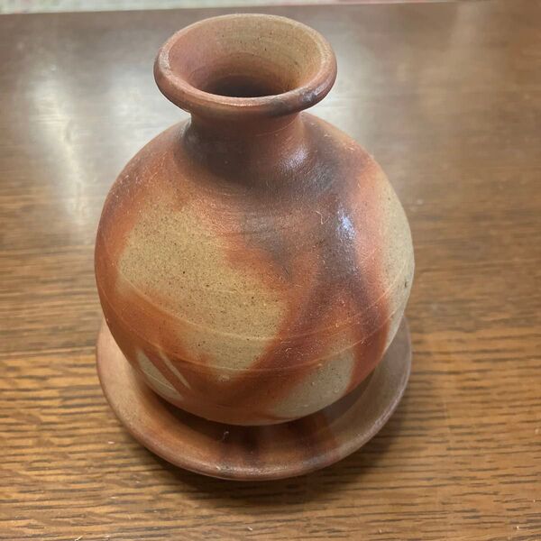 備前焼花瓶と受け皿セット 陶器 ブラウン系