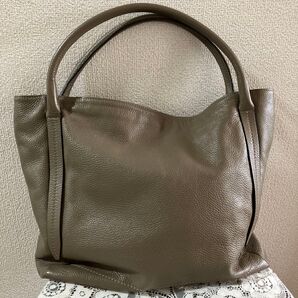 レザートートバッグ カーキ 普段使い