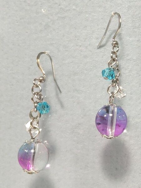 4※紫陽花color※ everyday use(普段使い)色変化 ハンドメイドピアス シンプルガラスアクセサリー 金ラメ