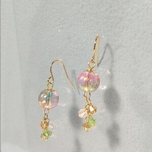 10※spring※ everyday use(普段使い)ガラス玉 色変化 ハンドメイド 金ラメ