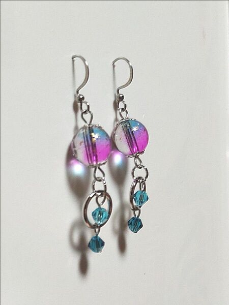 everyday use(普段使い)ハンドメイドピアス ガラスアクセサリー 〜作品可愛がってくださる方へ〜紫陽花と雨の雫