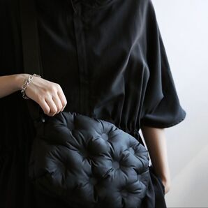 antiqua ボンディングショルダーバッグ ブラック