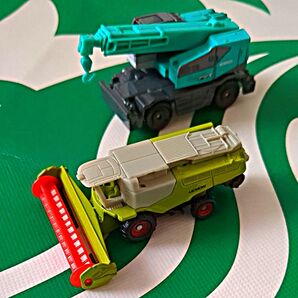トミカ クレーン車全長6.5cm 農業コンバイン全長7.5cm