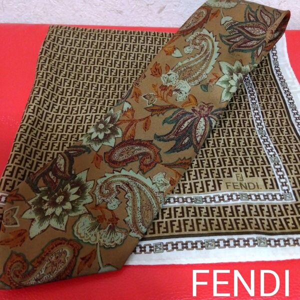 FENDI ペイズリー 柄 ネクタイ シルク ズッカ柄大判ハンカチ