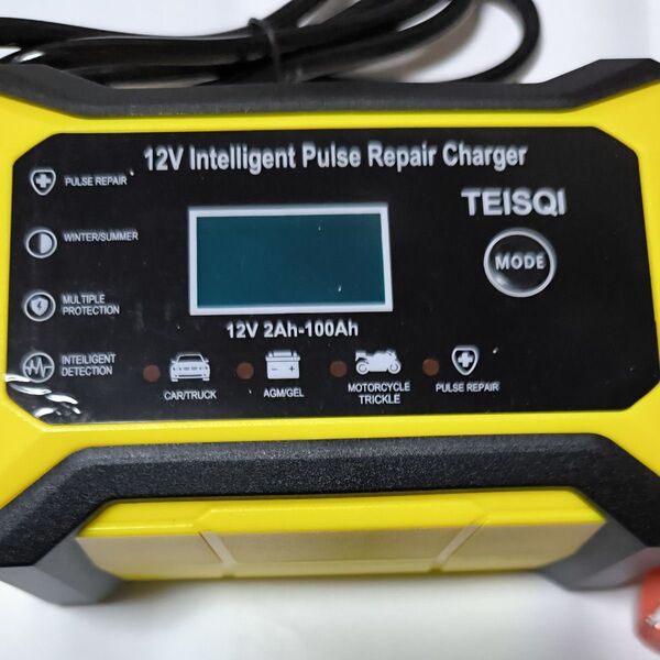 バッテリー充電器 全自動バッテリーチャージャー 12V 6A 自動車 バイク パルス充電修復 新品未使用品 在庫有りすぐ発送