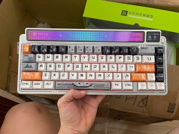 LEOBOG AMG65 メカニカルキーボード