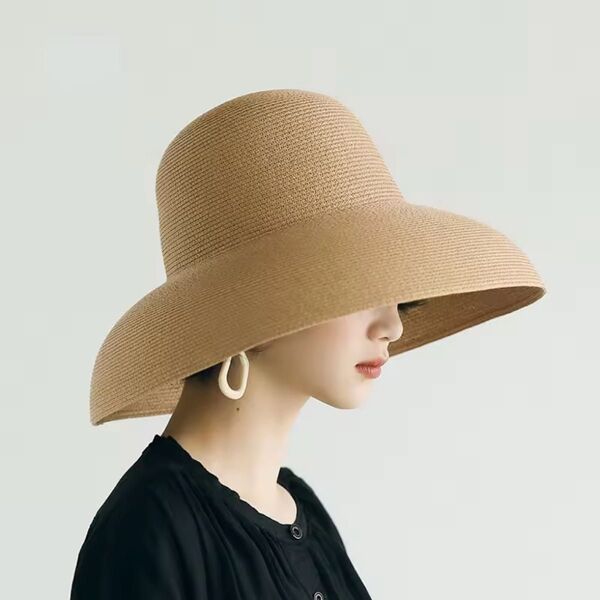 新品 畳める ベルシェイプ ストローハット 女優帽 UV つば広 ナチュラル 麦わら帽子 ベージュ