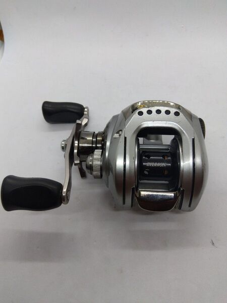 ダイワ ジリオン 100PL CC クレイジークランカー 左ハンドル ベイトリール 中古品 DAIWA