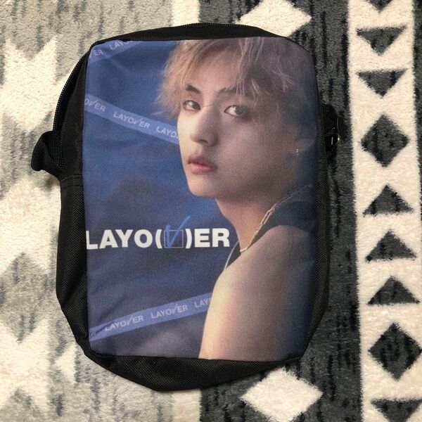 防弾少年団 BTS V テテ テヒョン ショルダーバッグ