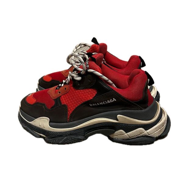 BALENCIAGAバレンシアガTripleSトリプルSスニーカー
