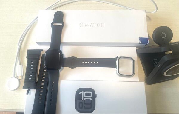 早い者勝ち Apple Watch10 GPSモデルアルミニウム ジェットブラック42mm+1万程のおまけ