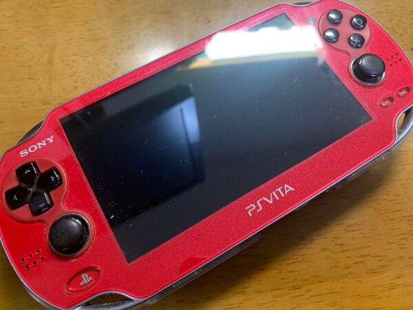 PS Vita 1000 Wi-Fi 本体箱・説明書・充電器・メモリーカード付属初期化済