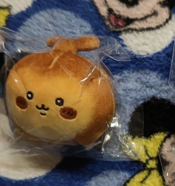 ちいかわベーカリー パンみたいなもちもちマスコット カブトムシ(ちいかぶ) 新品