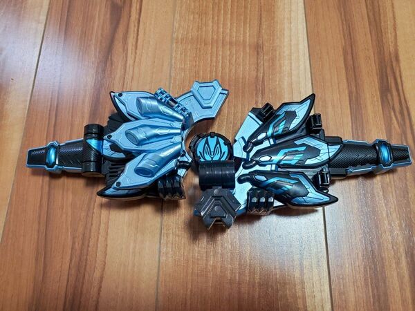 【仮面ライダーギーツ】DX Xギーツレイズバックル(塗装品)