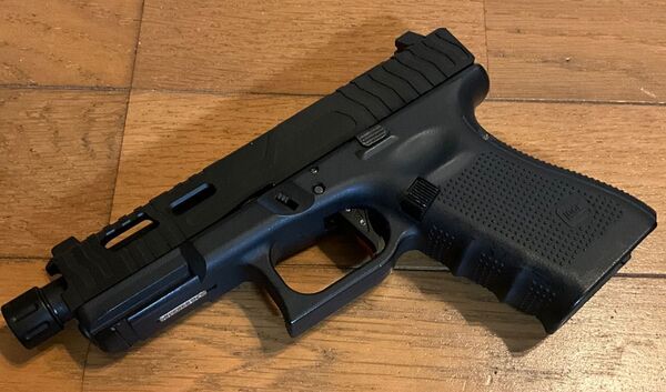 東京マルイ グロック19 gen4 カスタム ガスブローバック g19 g17