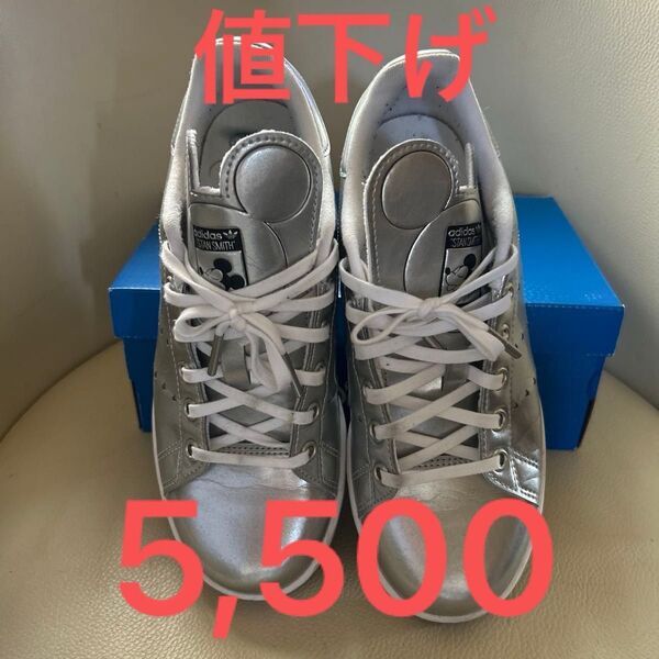 adidas STAN SMITH ディズニーコラボスニーカー シルバー